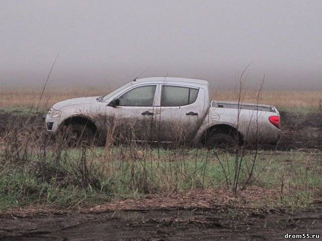 Mitsubishi l200 Рё РґРµРІСѓС€РєРё